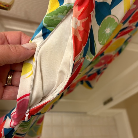 Tail - Picture 3 of 6